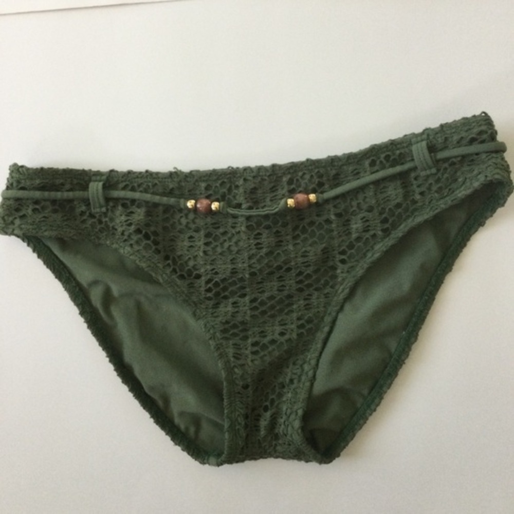 Athena Green Crocheted Swimwear Bikini Bottom Wooden & Metal Decor Size 10